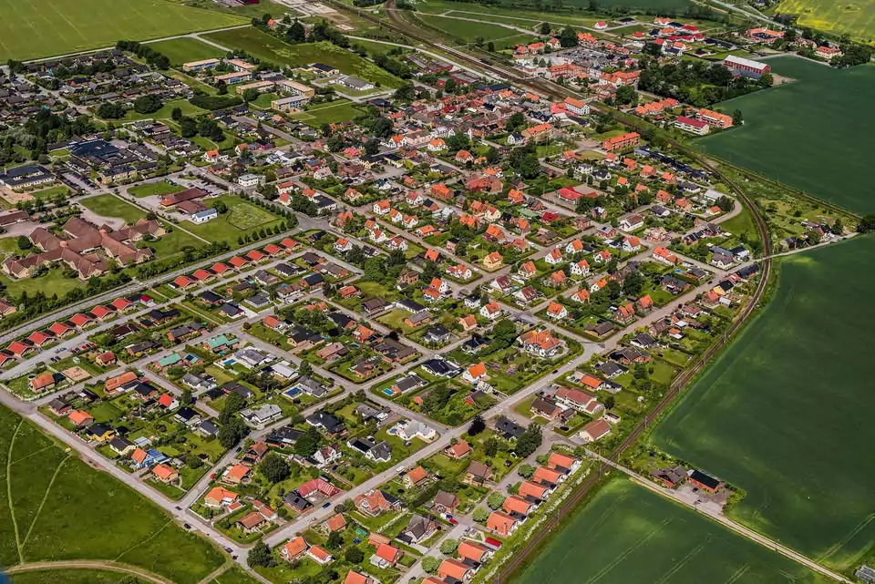 Ett Flygfoto över Teckomatorp i färg.